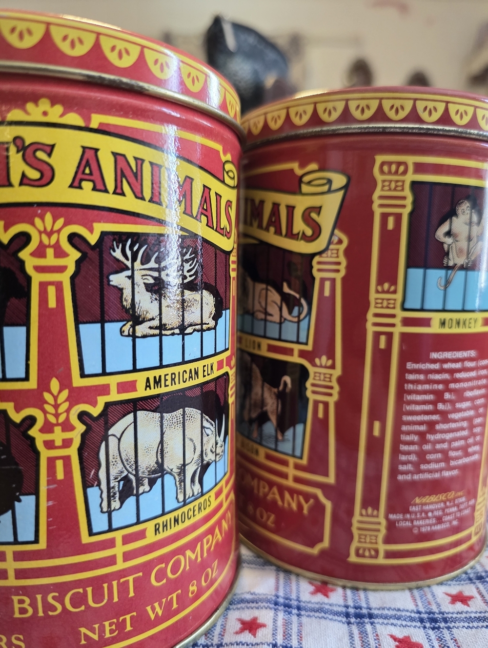 🔴Vintage Nabisco  Barnum  Animal Cracker Tin Set Of 2 - Picture 3 of 3